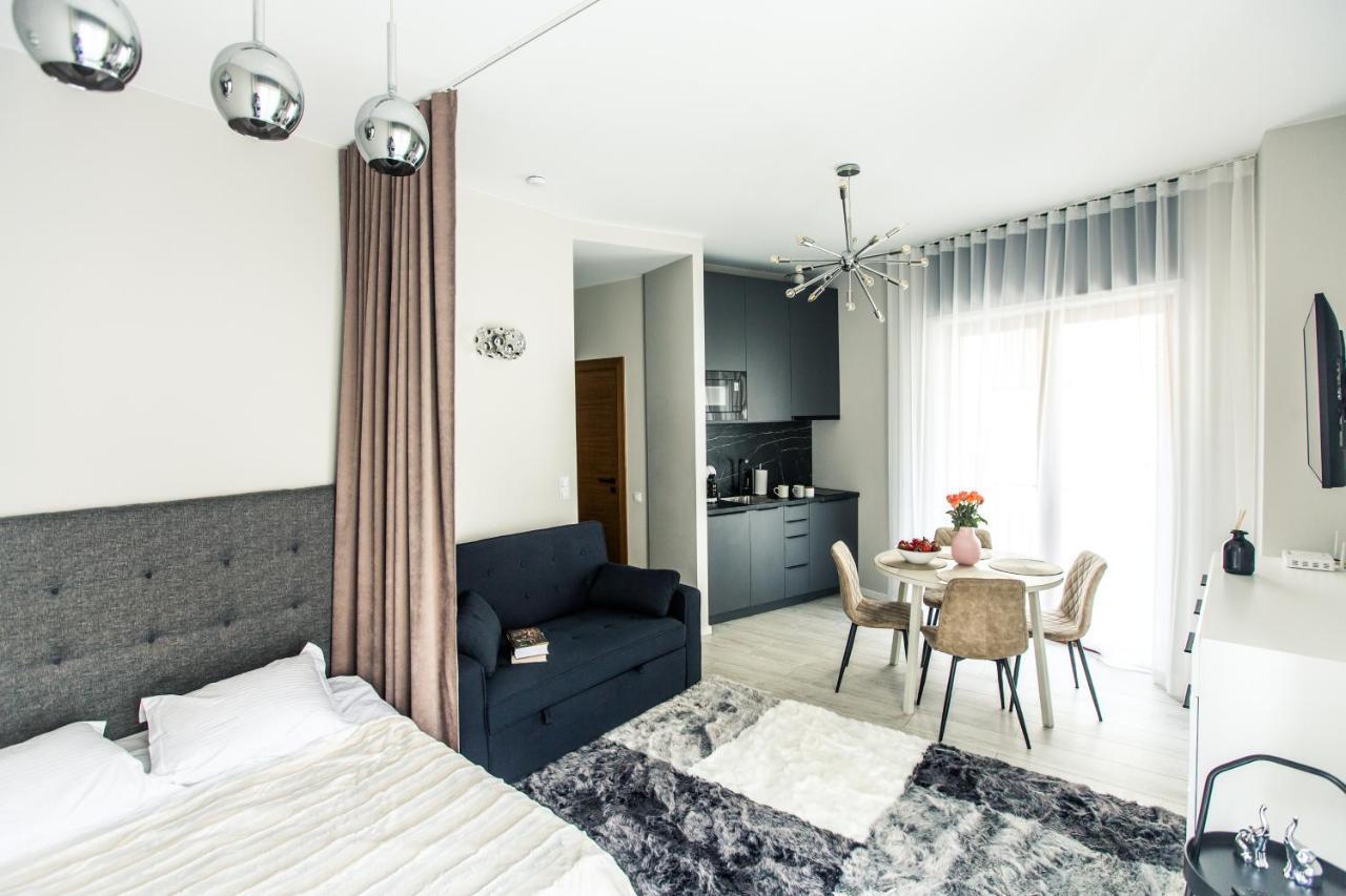 New Modern Studio Apartment In The Old Town Riga Extérieur photo