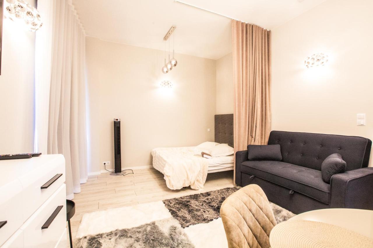 New Modern Studio Apartment In The Old Town Riga Extérieur photo