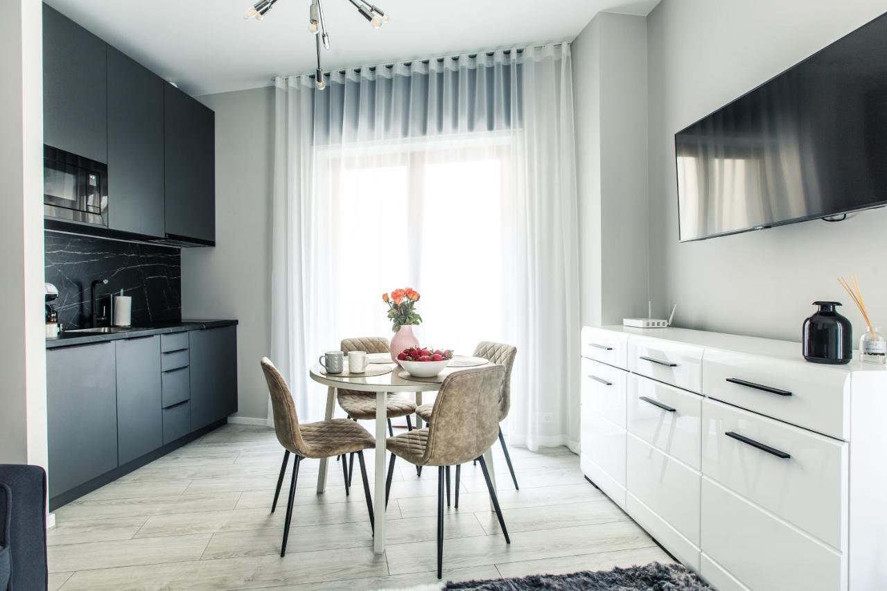 New Modern Studio Apartment In The Old Town Riga Extérieur photo