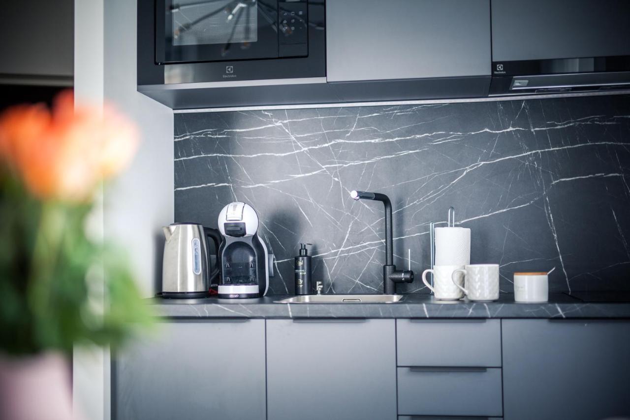 New Modern Studio Apartment In The Old Town Riga Extérieur photo