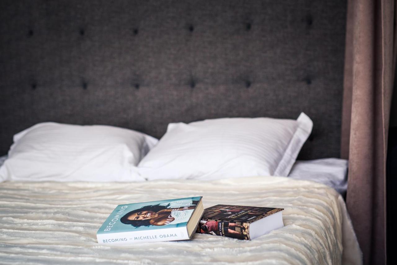New Modern Studio Apartment In The Old Town Riga Extérieur photo
