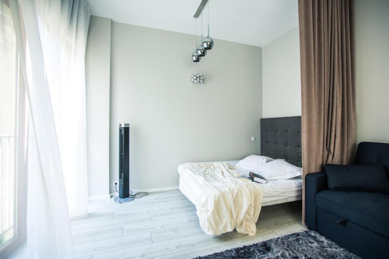New Modern Studio Apartment In The Old Town Riga Extérieur photo